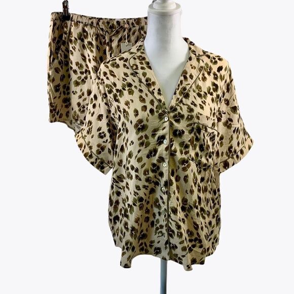 Heartloom NWT Cheetah Print Two Piece S/XS - Picture 1 of 11